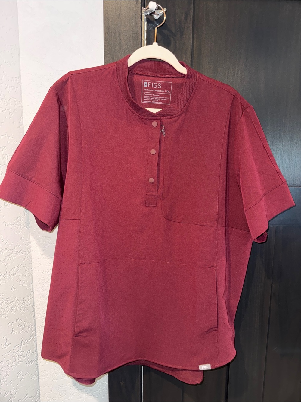 FIGS Burgundy Insiza Mandarin Collar Scrub Top Slim Fit VGUC Rare